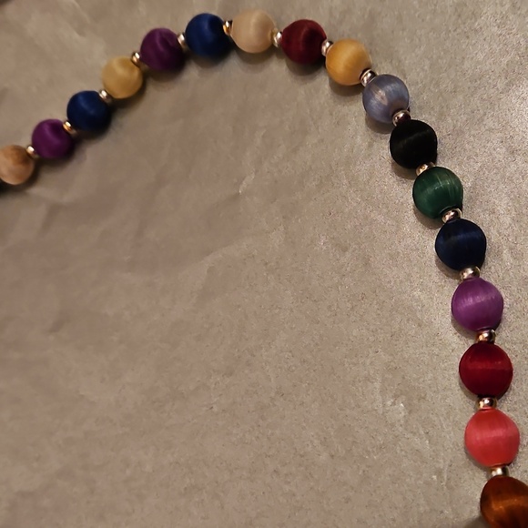 Set of FOUR (4) Vintage Colorful Beaded Necklaces, excellent condition - Picture 4 of 5